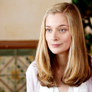 Caitlin Fitzgerald stars as Lauren in Universal Pictures' It's Complicated (2009)