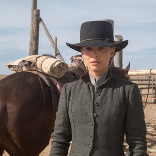 Natalie Portman stars as Jane Hammond in The Weinstein Company's Jane Got a Gun (2016)