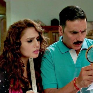 Huma Qureshi stars as Pushpa Pandey and Akshay Kumar stars as Jagdish Mishra/Jolly in Fox STAR Studios' Jolly LL.B 2 (2017)