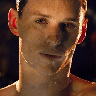 Jupiter Ascending Picture 16