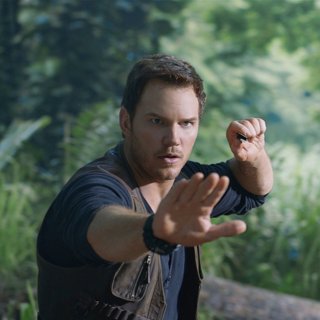 Chris Pratt stars as Owen Grady in Universal Pictures' Jurassic World: Fallen Kingdom (2018)