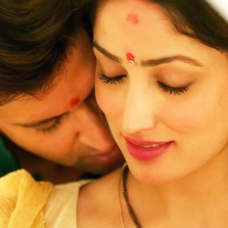 Hrithik Roshan stars as Rohan Bhatnagar and Yami Gautam stars as Supriya Bhatnagar in Film Kraft's Kaabil (2017)