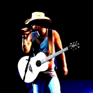 Kenny Chesney in Sony Pictures Releasing's Kenny Chesney: Summer in 3D (2010)