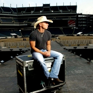 Kenny Chesney: Summer in 3D Picture 3