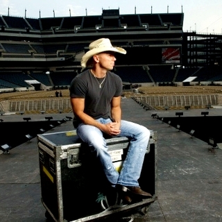 Kenny Chesney: Summer In 3D Picture 3
