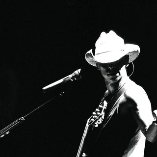 Kenny Chesney: Summer In 3D Picture 14