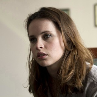 Felicity Jones stars as Anna in Paramount Vantage's Like Crazy (2011)