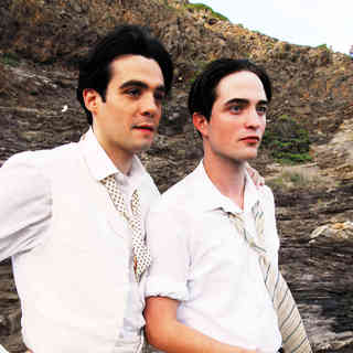 Little Ashes Picture 3