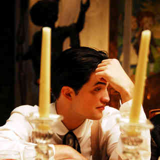 Little Ashes Picture 20