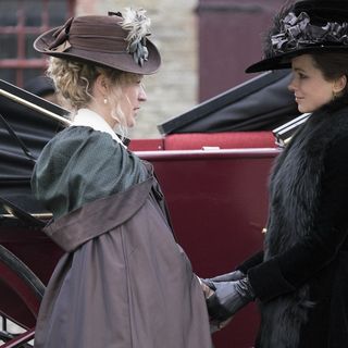 Love & Friendship Picture 1