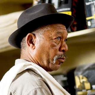 Morgan Freeman as Eddie Scrap-Iron Dupris in Warner Bros.' Million Dollar Baby (2004)