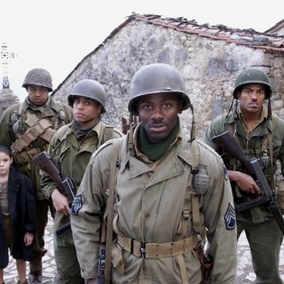 Matteo Sciabordi, Omar Benson Miller, Michael Ealy, Derek Luke and Laz Alonso in Buena Vista Pictures' Miracle at St. Anna (2008)