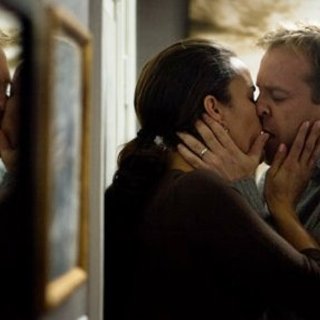 Paula Patton stars as Amy Carson and Kiefer Sutherland stars as Ben Carson in The 20th Century Fox's Mirrors (2008)