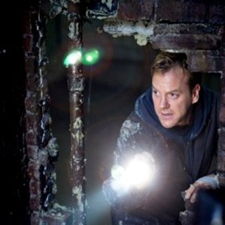 Kiefer Sutherland stars as Ben Carson in The 20th Century Fox's Mirrors (2008)
