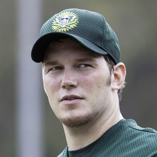 Chris Pratt stars as Scott Hatteberg in Columbia Pictures' Moneyball (2011)