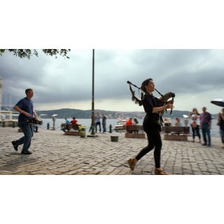Music Of Strangers, The Picture 4