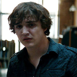 Kyle Gallner Pictures with High Quality Photos