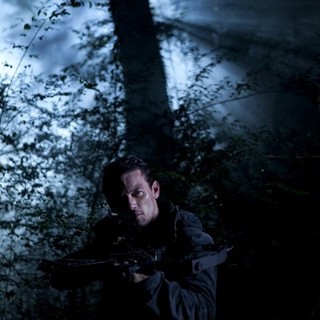 No One Lives Picture 38