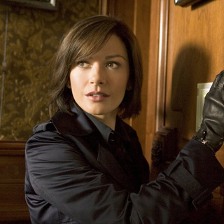 Catherine Zeta-Jones as Isabel Lahiri in Warner Bros.' Ocean's Twelve (2004)