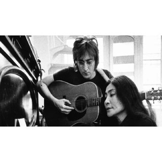 One To One: John & Yoko Picture 5