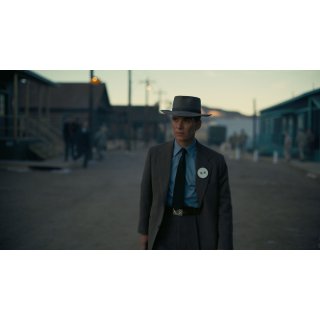 Oppenheimer Picture 10