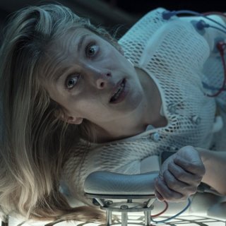 Melanie Laurent stars as Elizabeth Hansen in Oxygen (2021)