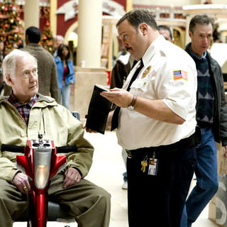 Paul Blart: Mall Cop Picture 13