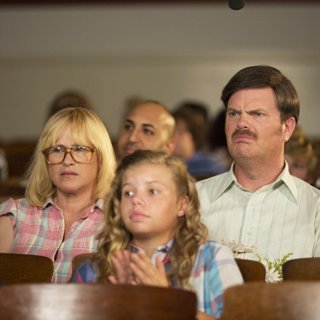 Patricia Arquette stars as Jeanne Dixon and Rainn Wilson stars as Jim Dixon in Magnolia Pictures' Permanent (2017)