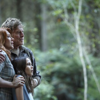 Bryce Dallas Howard stars as Grace and Robert Redford stars as Grace's Father in Walt Disney Pictures' Pete's Dragon (2016)