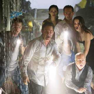 (L-R) MIKE VOGEL, KURT RUSSELL, EMMY ROSSUM, JOSH LUCAS, JACINDA BARRETT, JIMMY BENNETT and RICHARD DREYFUSS in Warner Bros' Poseidon (2006)
