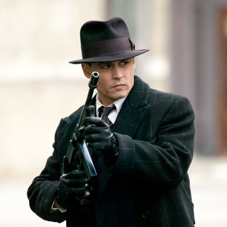Public Enemies Picture 3