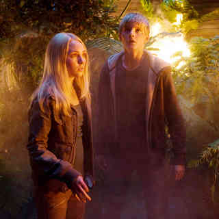 AnnaSophia Robb stars as Sara and Alexander Ludwig stars as Seth in Walt Disney Pictures' Race to Witch Mountain (2009)