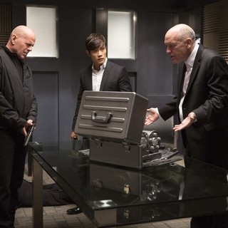 Red 2 Picture 22