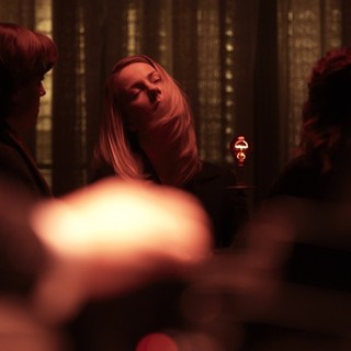 Red Lights Picture 3