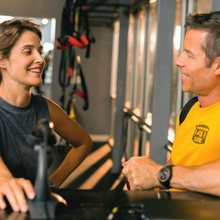 Cobie Smulders stars as Kat and Guy Pearce stars as Trevor in Magnolia Pictures' Results (2015)