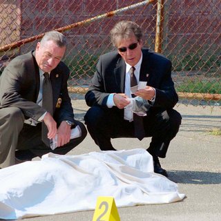 Robert De Niro stars as Detective Thomas Cowan and Al Pacino stars as Detective David Fisk in Overture Films' Righteous Kill (2008). Photo credit by Ken Regan.