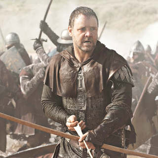 Russell Crowe stars as Robin Hood in Universal Pictures' Robin Hood (2010)