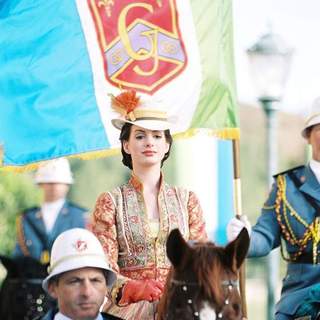 Princess Diaries 2: Royal Engagement Picture 6