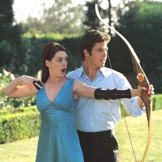 Anne Hathaway and Chris Pine in Walt Disney Pictures' Princess Diaries 2: Royal Engagement (2004)