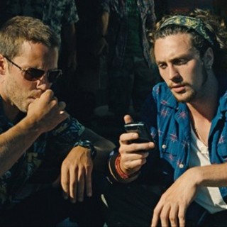 Taylor Kitsch stars as Chon and Aaron Johnson stars as Ben in Universal Pictures' Savages (2012)