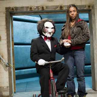 Scary Movie 4 Picture 13