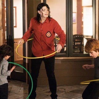 Michael Jackson: Searching For Neverland Picture 13