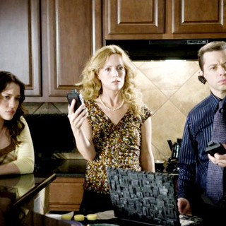Kat Dennings, Leslie Mann and Jon Cryer in Warner Bros. Pictures' Shorts (2009)