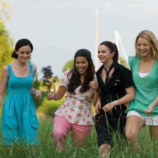 Sisterhood Of The Traveling Pants 2, The Picture 2