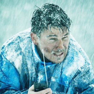6 Below: Miracle On The Mountain Picture 2
