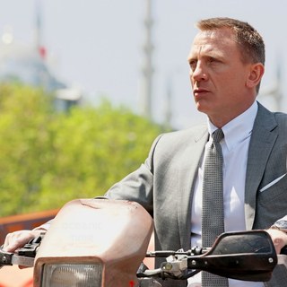 Daniel Craig stars as James Bond in Columbia Pictures' Skyfall (2012)