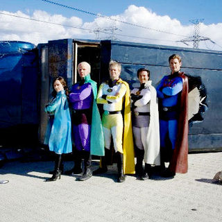 Super Capers Picture 13