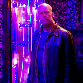 Surrogates Picture 3