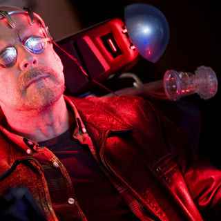 Surrogates Picture 8