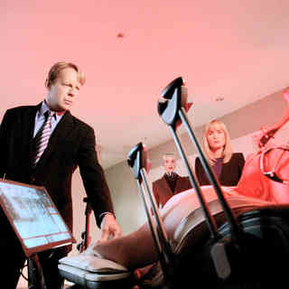 Surrogates Picture 23